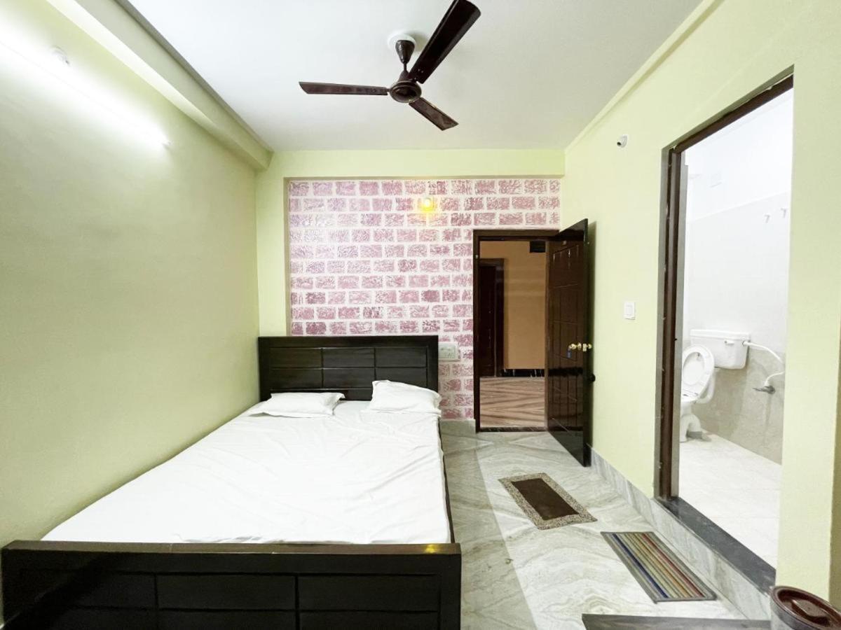 Dubby Indian Hotel Inn ! Puri Exterior photo